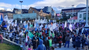 Se realizaron manifestaciones en Ushuaia y Río Grande
