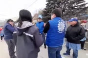 Volanteaban reclamando aumento y los patotearon delegados de la UOM Ushuaia