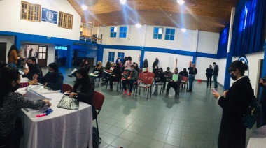 Personal de Catastro atendió en la sede de ATE para acelerar trámites de las viviendas