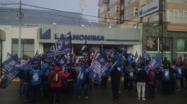 Estatales se manifestaron hoy en Río Grande