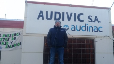 Multitudinaria convocatoria en defensa de Audivic