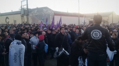 La UOM Río Grande arrancó la caminata por la 19640