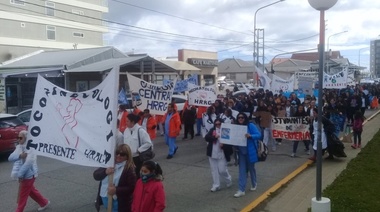 Los enfermeros de Río Grande comienzan jornada de protesta