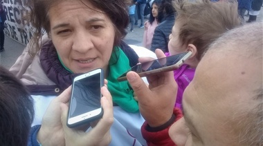 Docentes reclaman que siga abierto el tema salarial