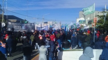 Multitudinarias manifestaciones hubo en Río Grande y Ushuaia