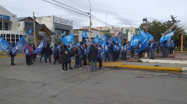 ATE Río Grande se manifiesta frente a las oficinas de ANSES