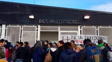 Asambleas estudiantiles por ratas en el Paulo Freire