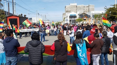 Acto y movilización en Río Grande contra el golpe en Bolivia