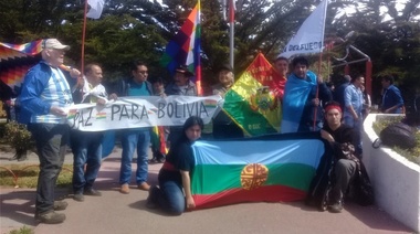 Acto y movilización en Río Grande contra el golpe en Bolivia