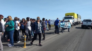 Estatales vuelven a cortar la ruta en Puerto Madryn