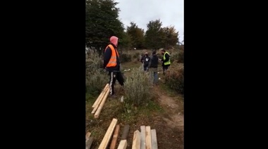 Vecinos de Ushuaia salen al cruce de desarme de vivienda