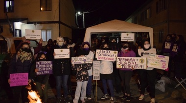 Con gran convocatoria la Colectiva Feminista realizó la vigilia