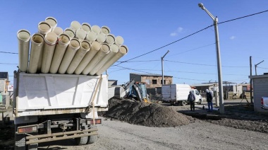 Vecinos reclaman que se cumplan los plazos para instalar los servicios