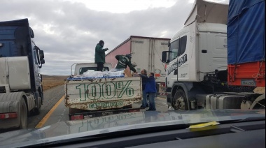 Chile no permitió el ingreso de alimentos y agua para los camioneros argentinos varados