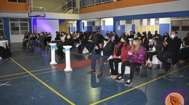 Egresó la primera promoción Bachillerato Popular “Presente”