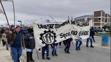 Importante manifestación  de la UOM con el acompañamiento de otros sectores