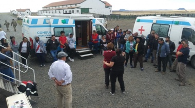 Se realizaron controles médicos a niños y trabajadores rurales en una escuela de Santa Cruz