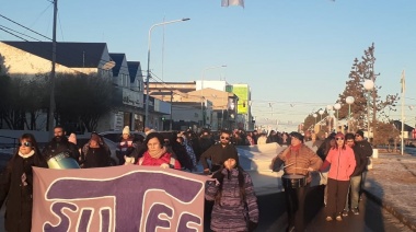 Docentes comenzaron paro por 48 horas