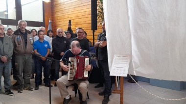 Panadería La Unión inauguró escultura sobre Malvinas