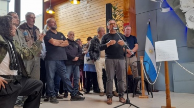 Panadería La Unión inauguró escultura sobre Malvinas