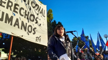 Multitudinaria marcha y acto por el 24 de marzo