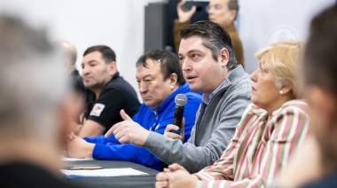 Junto a los gremios municipales, Martín Perez anunció mejoras para las y los trabajadores