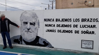 Quedó inaugurado el mural en homenaje a Osvaldo Bayer