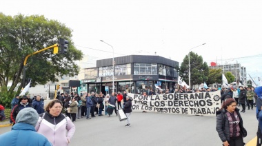 Importante acompañamiento para la movilización de jubilados y jubiladas