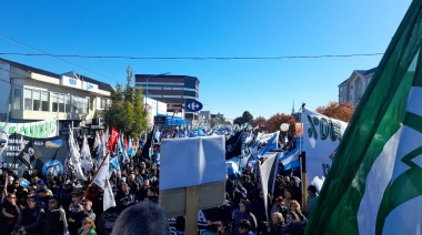 Hubo un multitudinario acto en Río Grande, acompañando la jornada del paro
