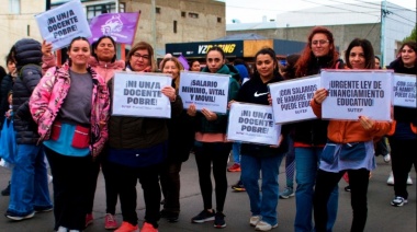 El gobierno presentó una nueva propuesta que la docencia evaluará en asambleas