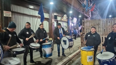 ATE montó una carpa frente a la Legislatura para reclamar por la obra social