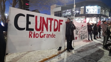 Se realizó la manifestación en defensa de la universidad pública