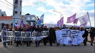 Ser concretó la marcha provincial docente por aumento salarial y Ley de Financiamiento