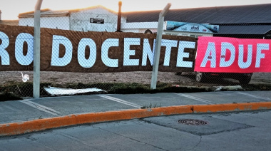 Docentes universitarios paran mañana en respuesta al veto de Milei