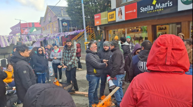 Confluyeron manifestaciones de protesta en Casa de Gobierno
