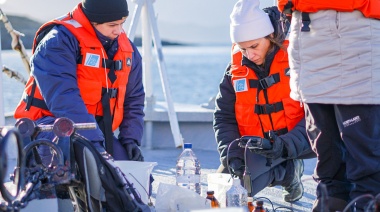 Realizan monitoreo para medir la contaminación con efluentes cloacales del Canal Beagle y la bahía