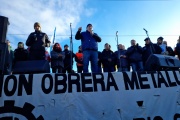 “Lamentablemente, tenemos una sarta de gorilas sentados en la Cámara de Comercio”