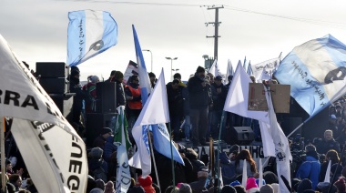 Con sendos actos en la provincia, se rechazaron los decretos de Milei