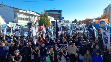 Hubo un multitudinario acto en Río Grande, acompañando la jornada del paro