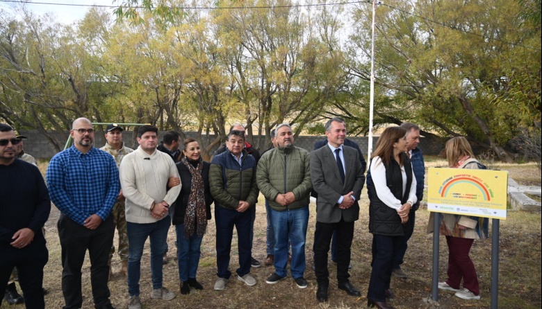 El operativo “RuralEs RENATRE” 2025 comenzó con la inauguración de una plaza de juegos en Santa Cruz