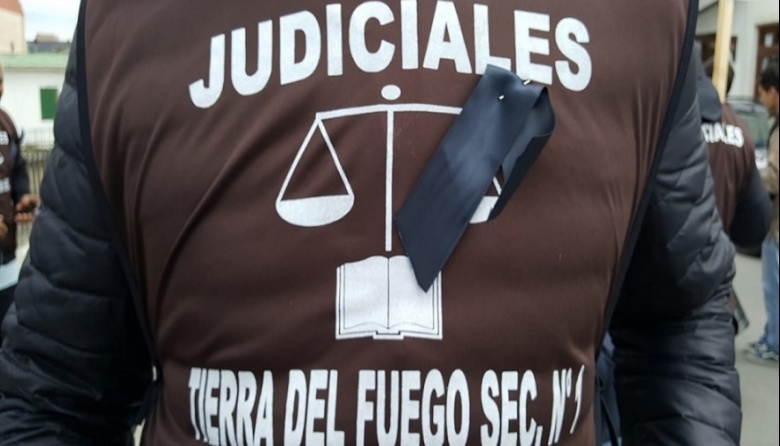 La UEJN continuaría con medidas de no mediar un acuerdo salarial