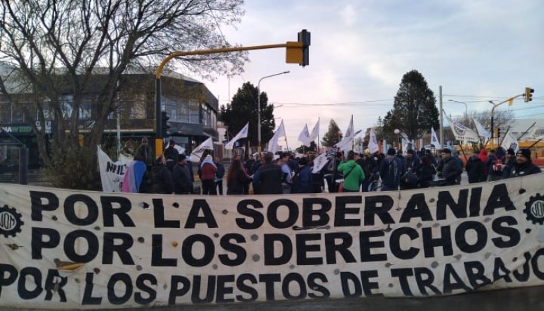 La UOM Río Grande se manifiesta en San Martín y Belgrano