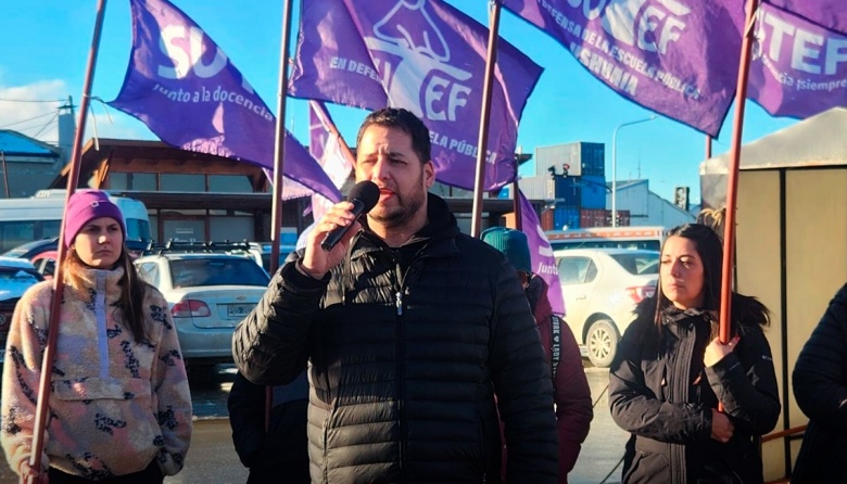 “El único responsable de que no haya clases es el Gobierno de la provincia”