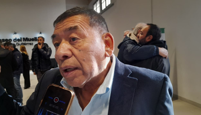 Petroleros van por puestos de trabajo y mano de obra local