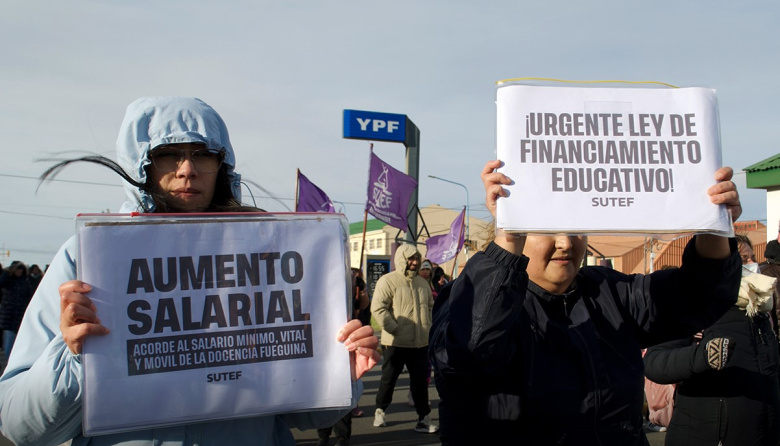 Docentes definen si aceptan o rechazan la propuesta salarial del Gobierno