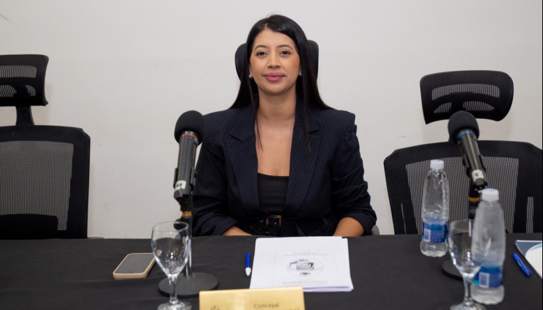La concejal Vargas busca fortalecer la seguridad de los trabajadores en obras de construcción