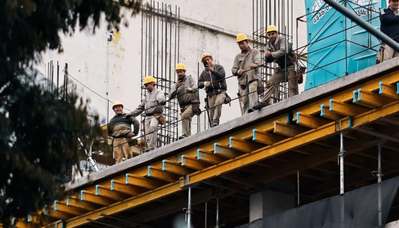 "Tenemos unos mil trabajadores parados y la provincia está en una situación crítica"