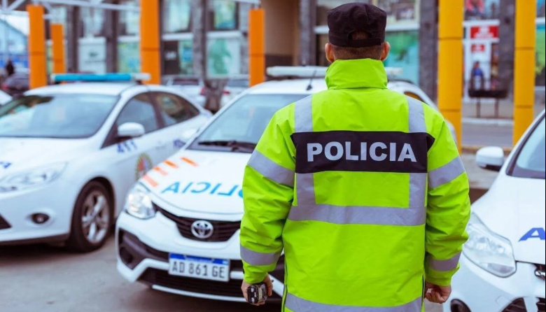 Santa Cruz lidera los sueldos policiales patagónicos mientras Tierra del Fuego quedó en el último puesto