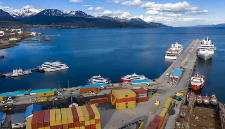 "Nos usurparon el puerto y vinieron directamente por la caja"