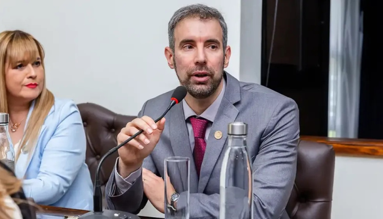 Reclamo a la Comisión de Educación para que trate proyecto de Ley de Financiamiento